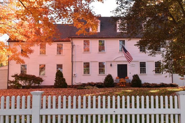 10 Elements of a New England Village in Fall